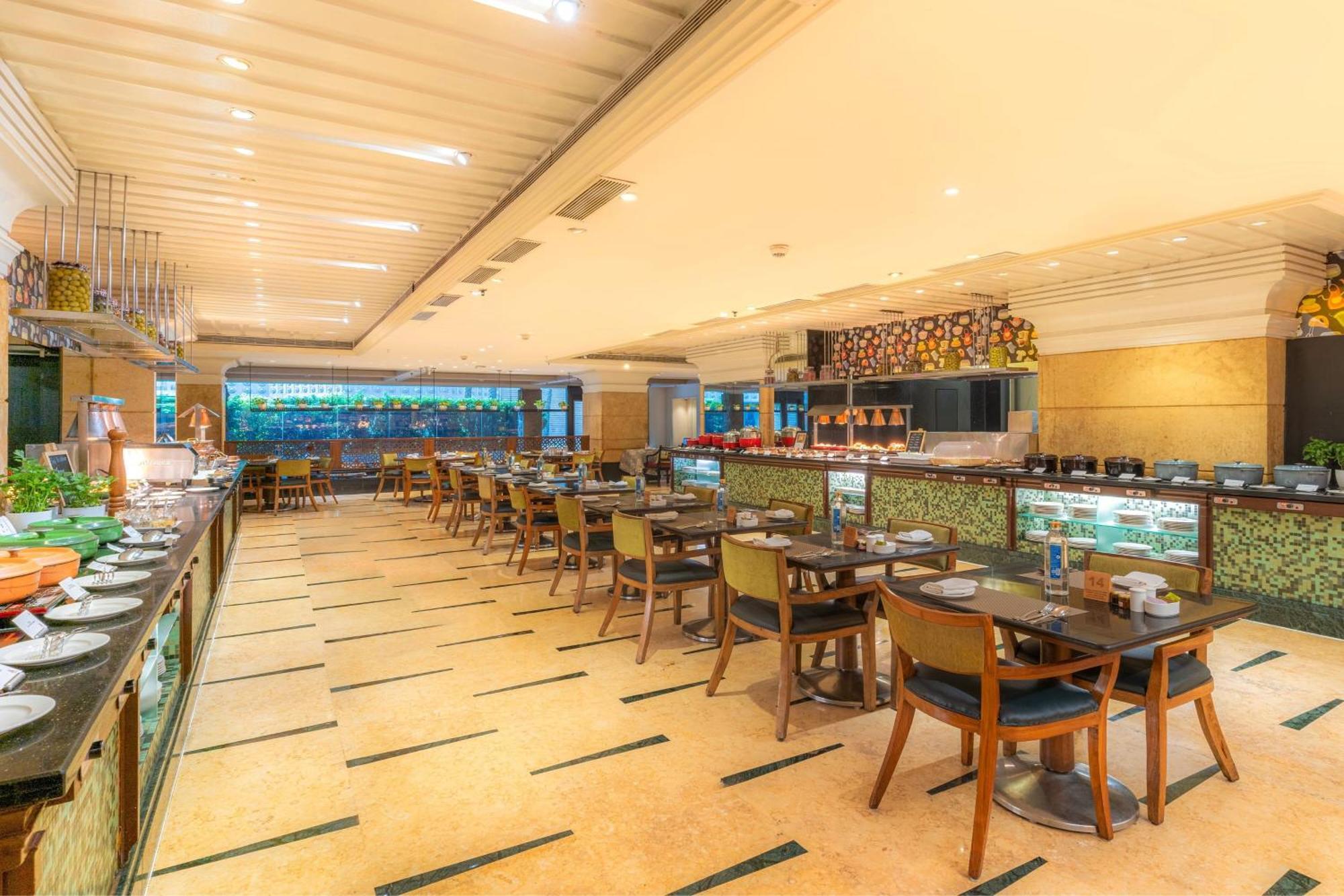 Hyderabad Marriott Hotel & Convention Centre Dış mekan fotoğraf