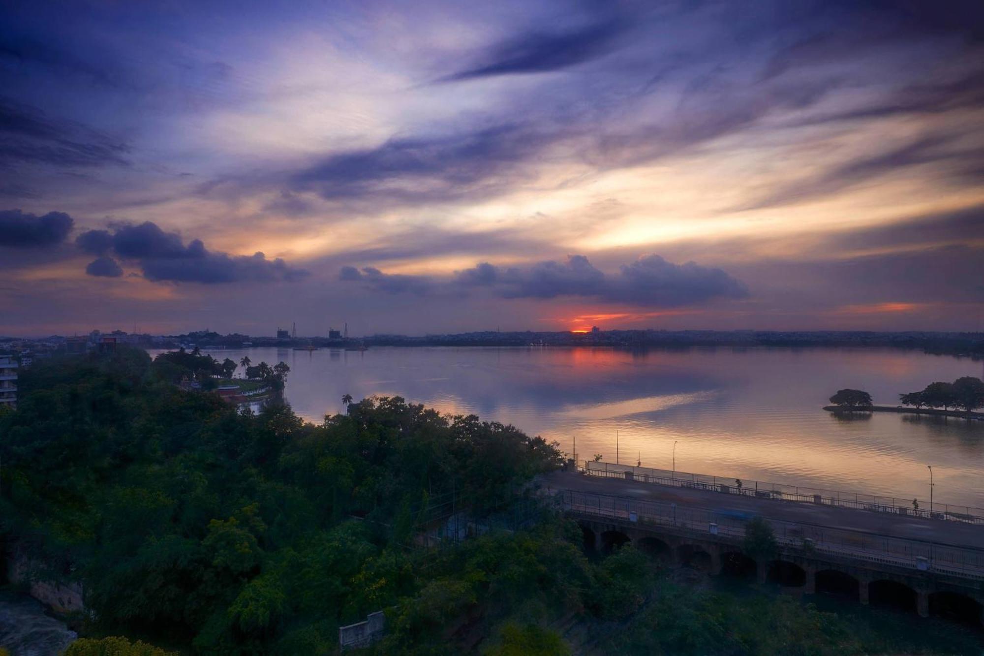 Hyderabad Marriott Hotel & Convention Centre Dış mekan fotoğraf