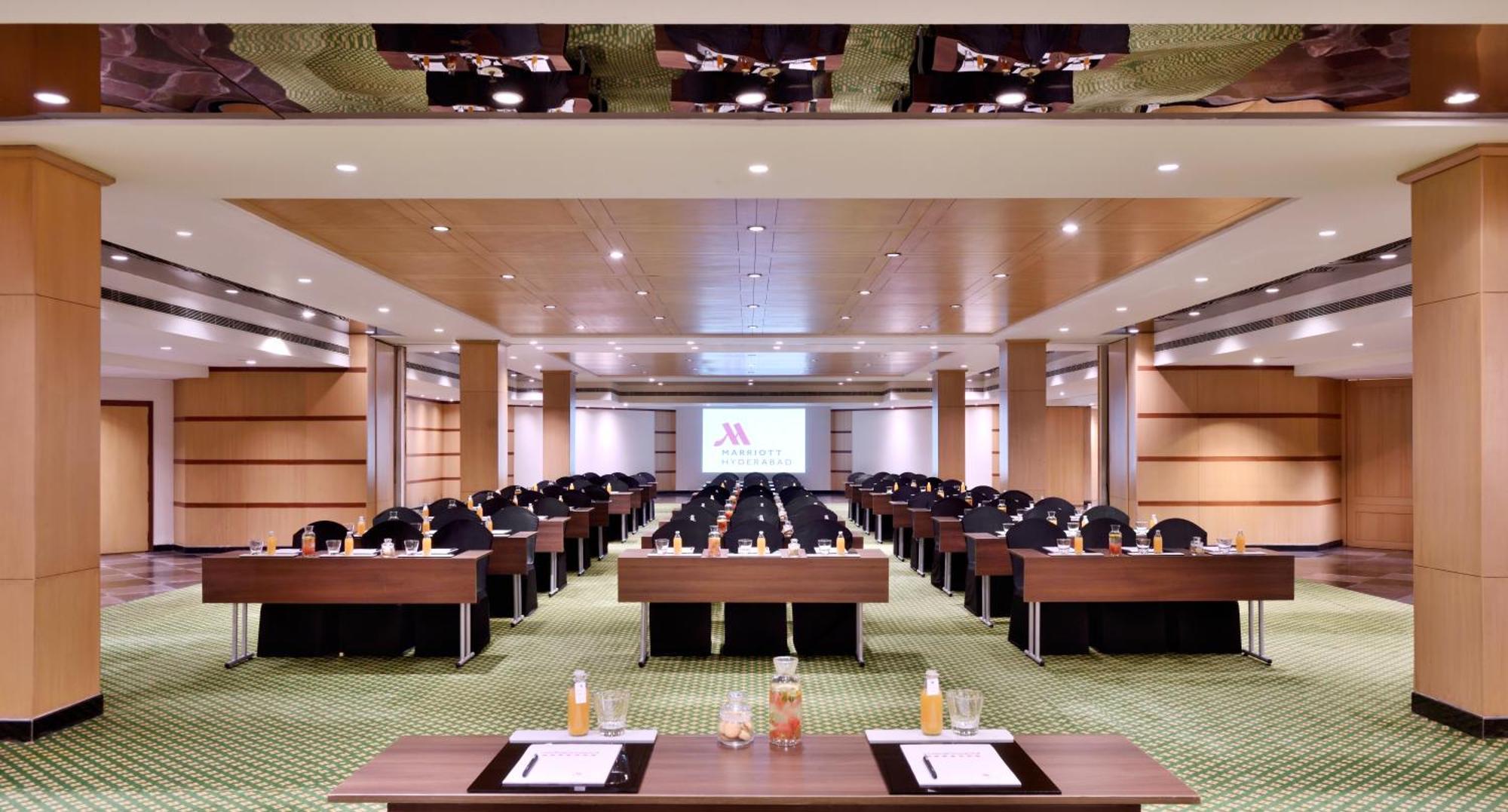 Hyderabad Marriott Hotel & Convention Centre Dış mekan fotoğraf